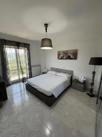 Yasmir Bed & Breakfast